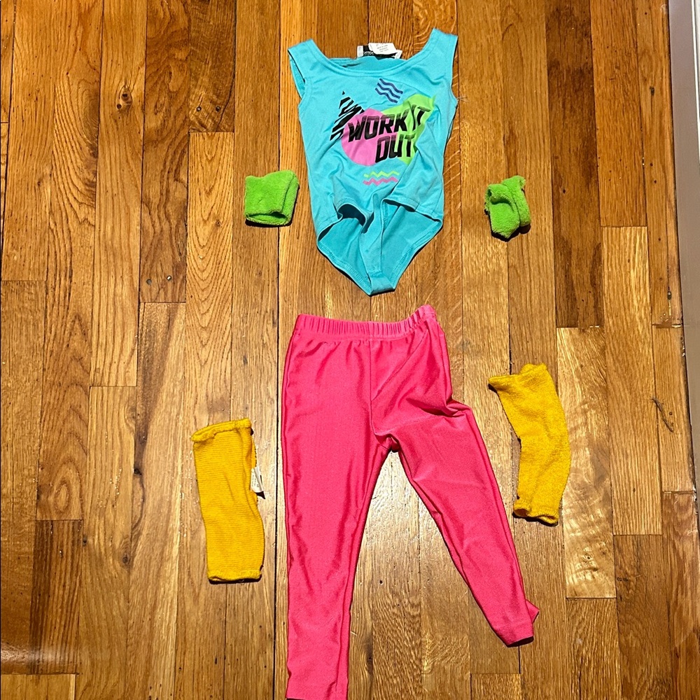 Colorful Workout Outfit with Pink Leggings